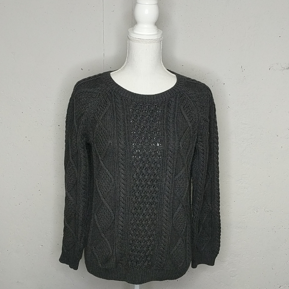 GAP | Gray chunky cable knit sweater